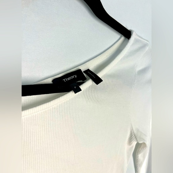 Theory Off-Shoulder Ribbed Top - Picture 4 of 5
